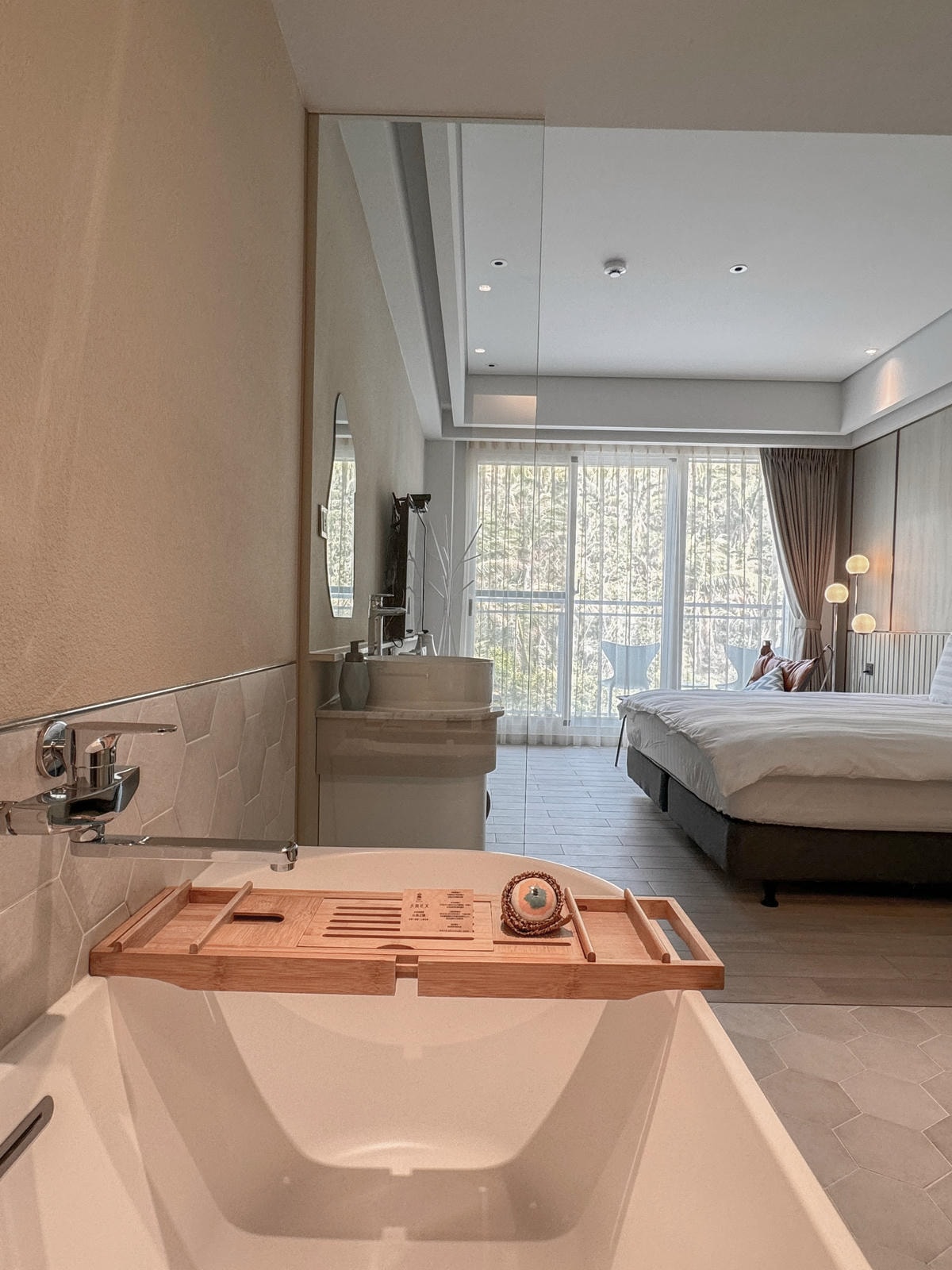 20250828-ktnqo 20250828-ktnqo