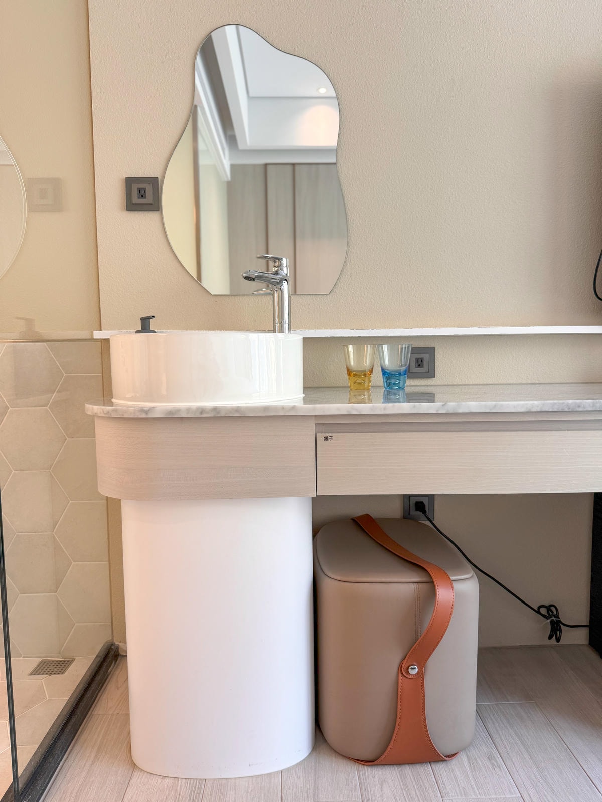 20250828-z4jyn 20250828-z4jyn