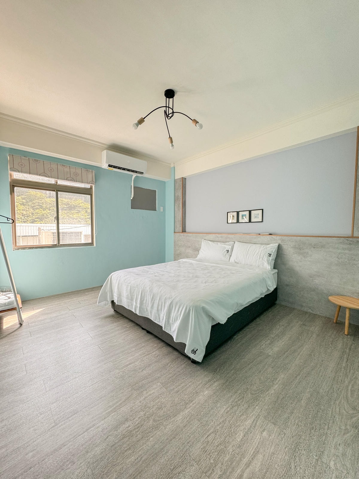 20250829-w2v20 20250829-w2v20