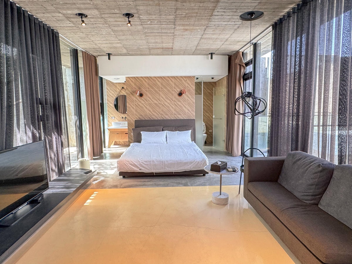 20250829-fcyby 20250829-fcyby