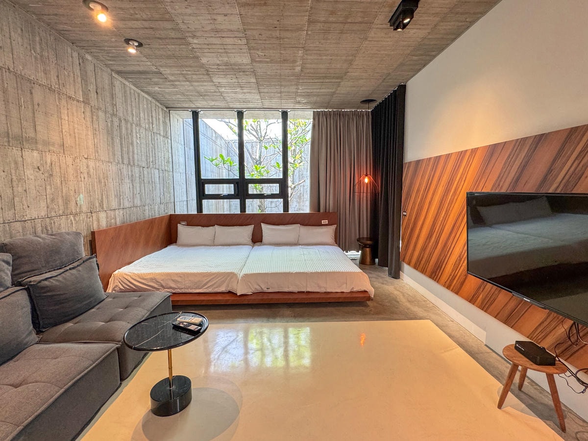 20250829-y3jlv 20250829-y3jlv