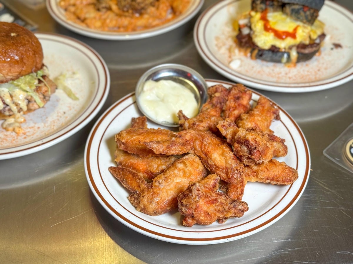 ❤美食分享❤【Bounce Back】台北東區宵夜族的天堂!手拍肉排、爆汁醬料的味蕾暴擊 🍔✨ - 第13張圖