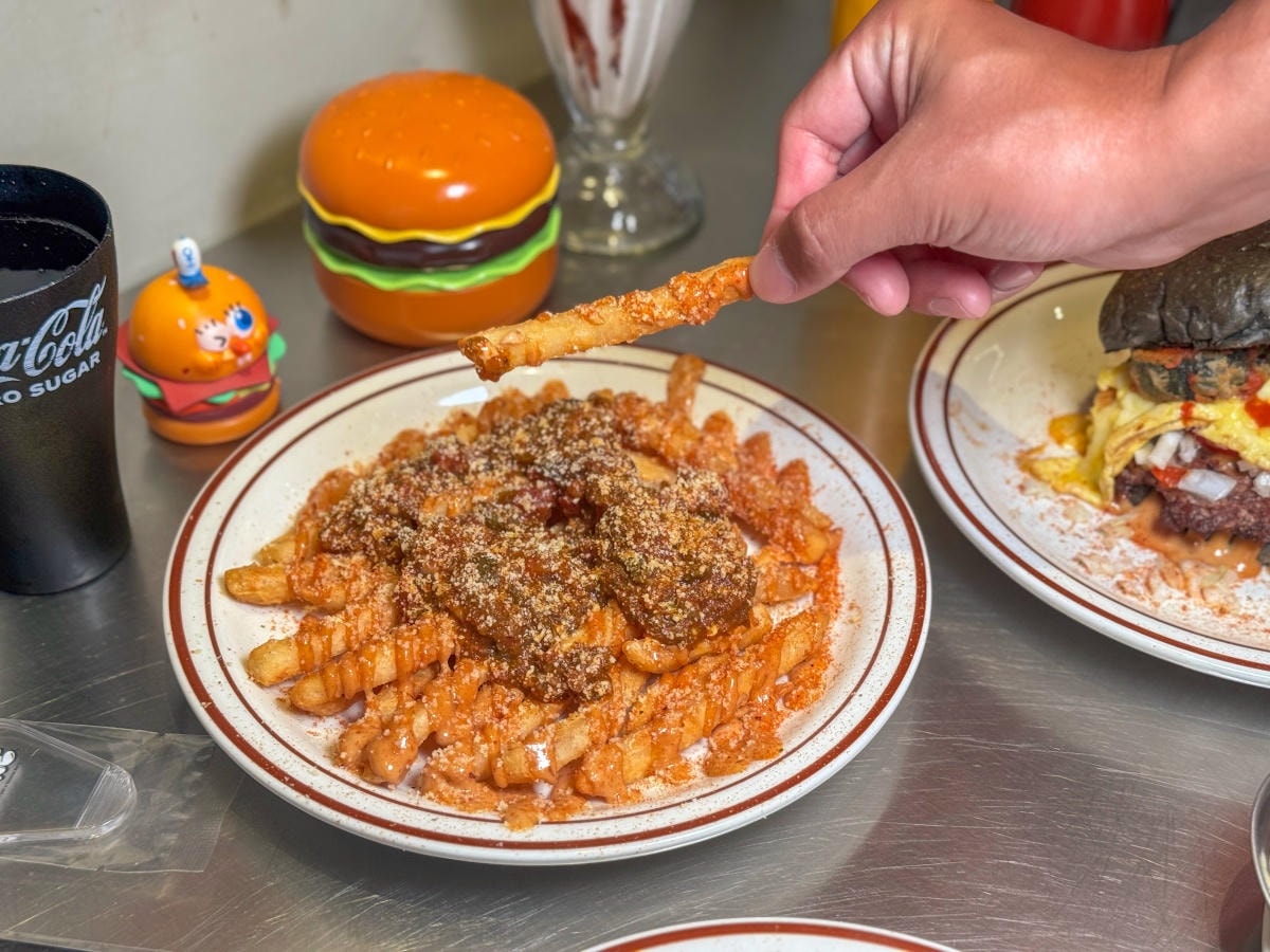 ❤美食分享❤【Bounce Back】台北東區宵夜族的天堂!手拍肉排、爆汁醬料的味蕾暴擊 🍔✨ - 第18張圖