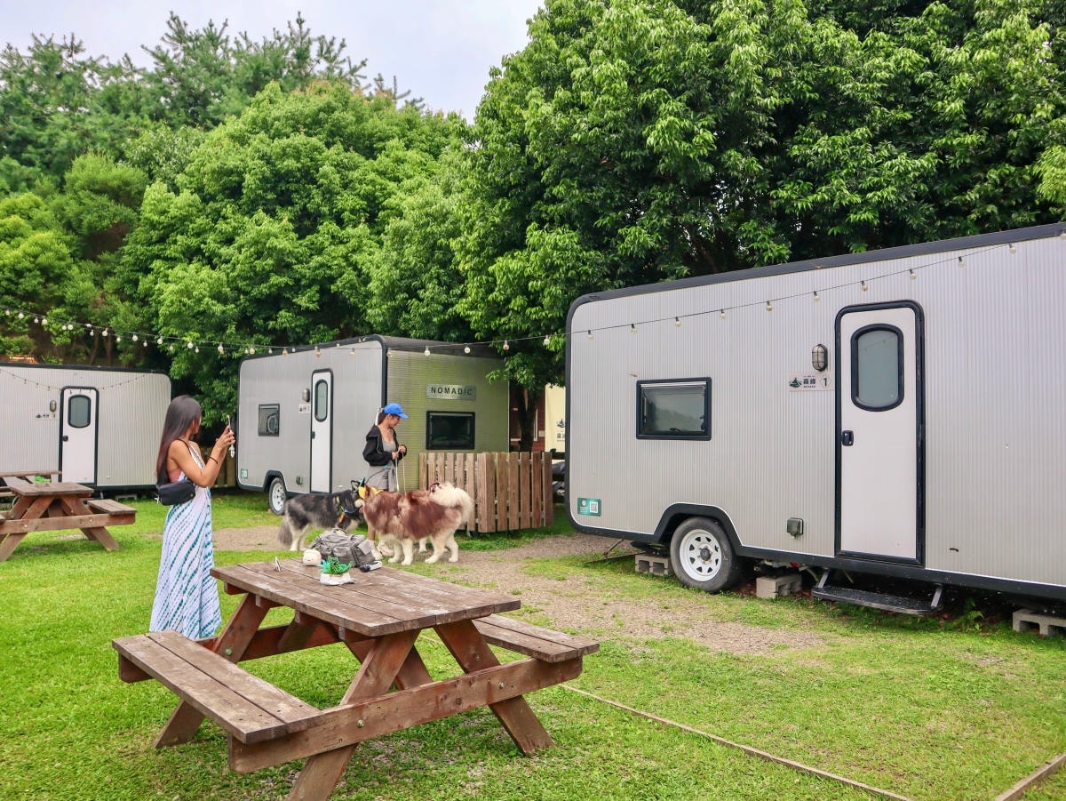 ❤露營區分享❤【蟬說:霧繞】入住「好冬小屋四人房」被山谷雲霧圍繞的一泊二食 - 第3張圖