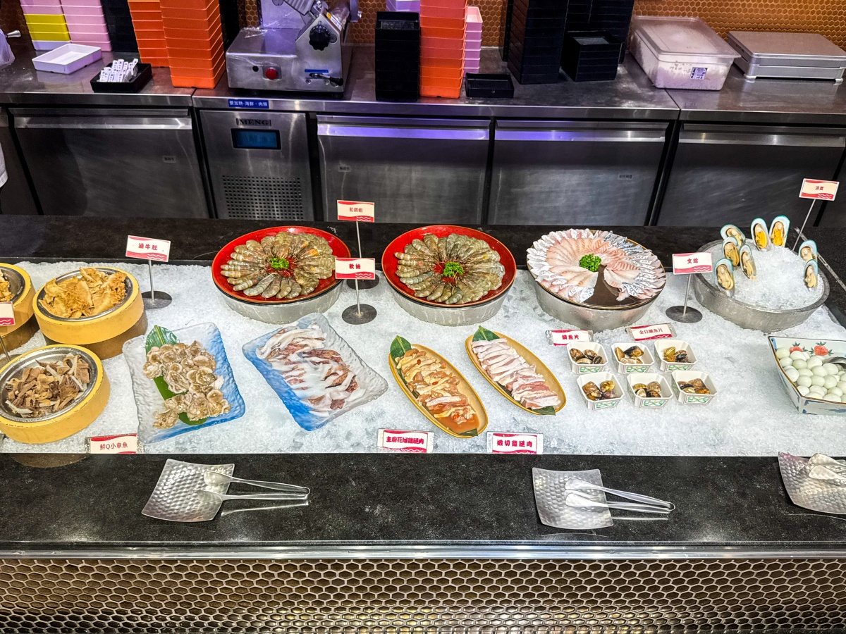 ❤美食分享❤【小福利麻辣鍋 竹北遠百店】頂級和牛+澎湃海鮮吃到飽!秋季限定蟹鮑盛宴開鍋啦! - 第9張圖