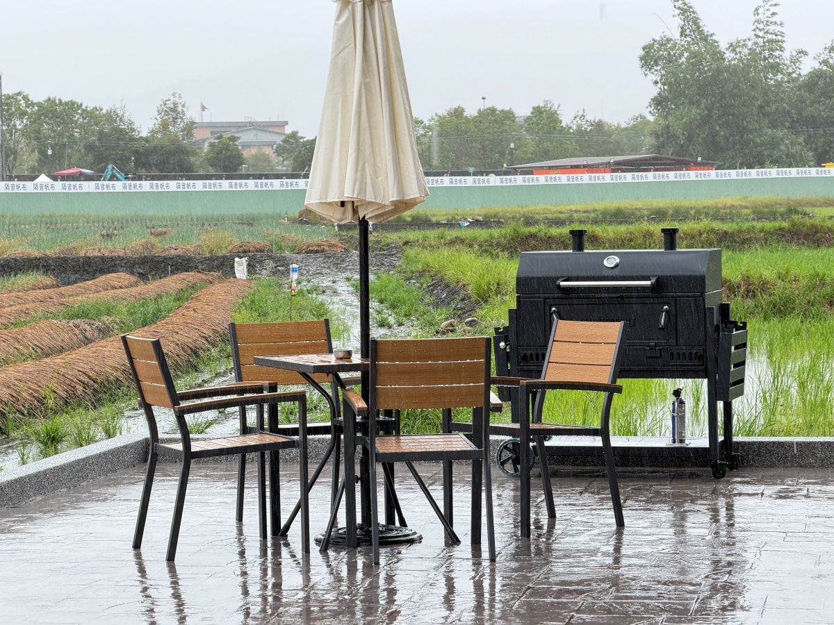 ❤旅宿分享❤【13 villa】宜蘭三星鄉十足好玩小包棟。颳風下雨也不怕！微醺酒牆 X 電動麻將 X KTV 舒心輕旅行