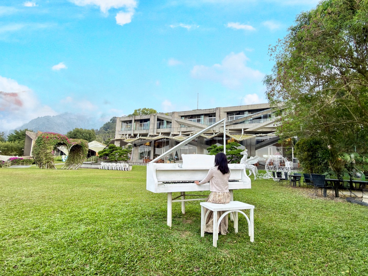 ❤旅宿分享❤【華山觀止一泊二食】住進雲霧與風月之間|清水模玻璃屋、觀景豪華套房、山景夜景與精緻套餐 - 第39張圖 ❤旅宿分享❤【華山觀止一泊二食】住進雲霧與風月之間|清水模玻璃屋、觀景豪華套房、山景夜景與精緻套餐
