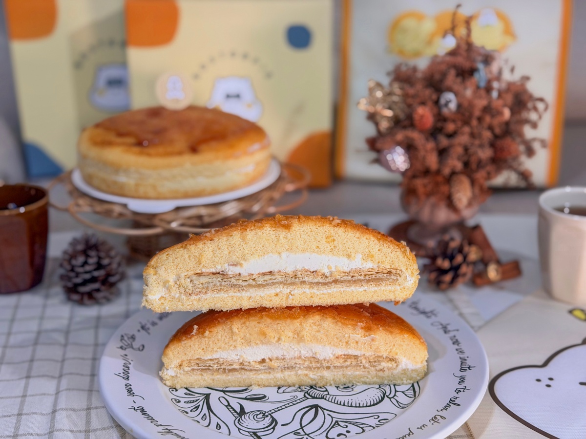 ❤美食分享❤【十月甜大墩門市新開幕|炙燒太陽 波士頓派開箱實吃】台中甜點推薦。12/11全新開幕。不敢相信太陽餅跟波士頓派合體了! - 第33張圖 ❤美食分享❤【十月甜大墩門市新開幕|炙燒太陽 波士頓派開箱實吃】台中甜點推薦。12/11全新開幕。不敢相信太陽餅跟波士頓派合體了!