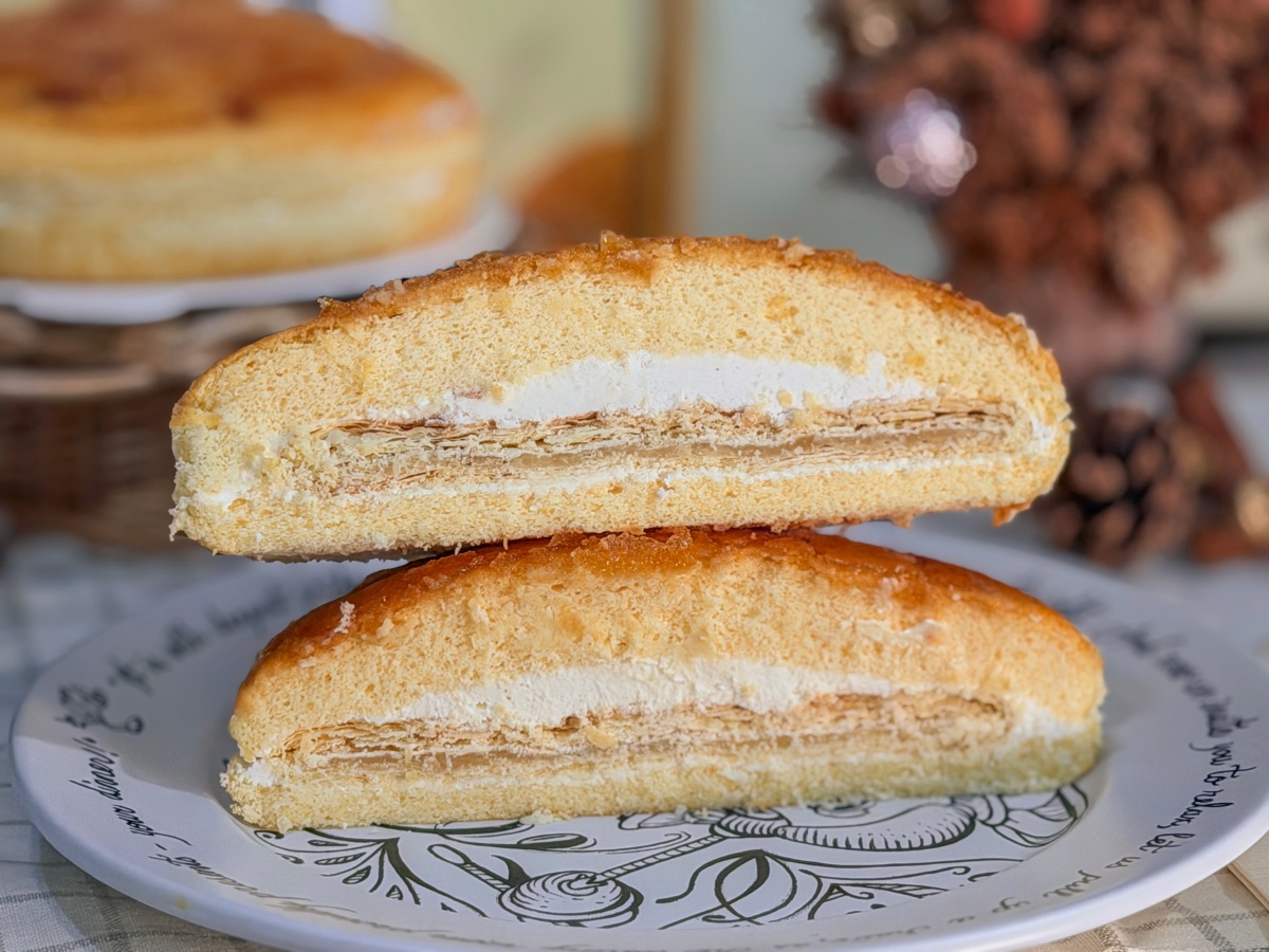 ❤美食分享❤【十月甜大墩門市新開幕|炙燒太陽 波士頓派開箱實吃】台中甜點推薦。12/11全新開幕。不敢相信太陽餅跟波士頓派合體了! - 第10張圖 ❤美食分享❤【十月甜大墩門市新開幕|炙燒太陽 波士頓派開箱實吃】台中甜點推薦。12/11全新開幕。不敢相信太陽餅跟波士頓派合體了!