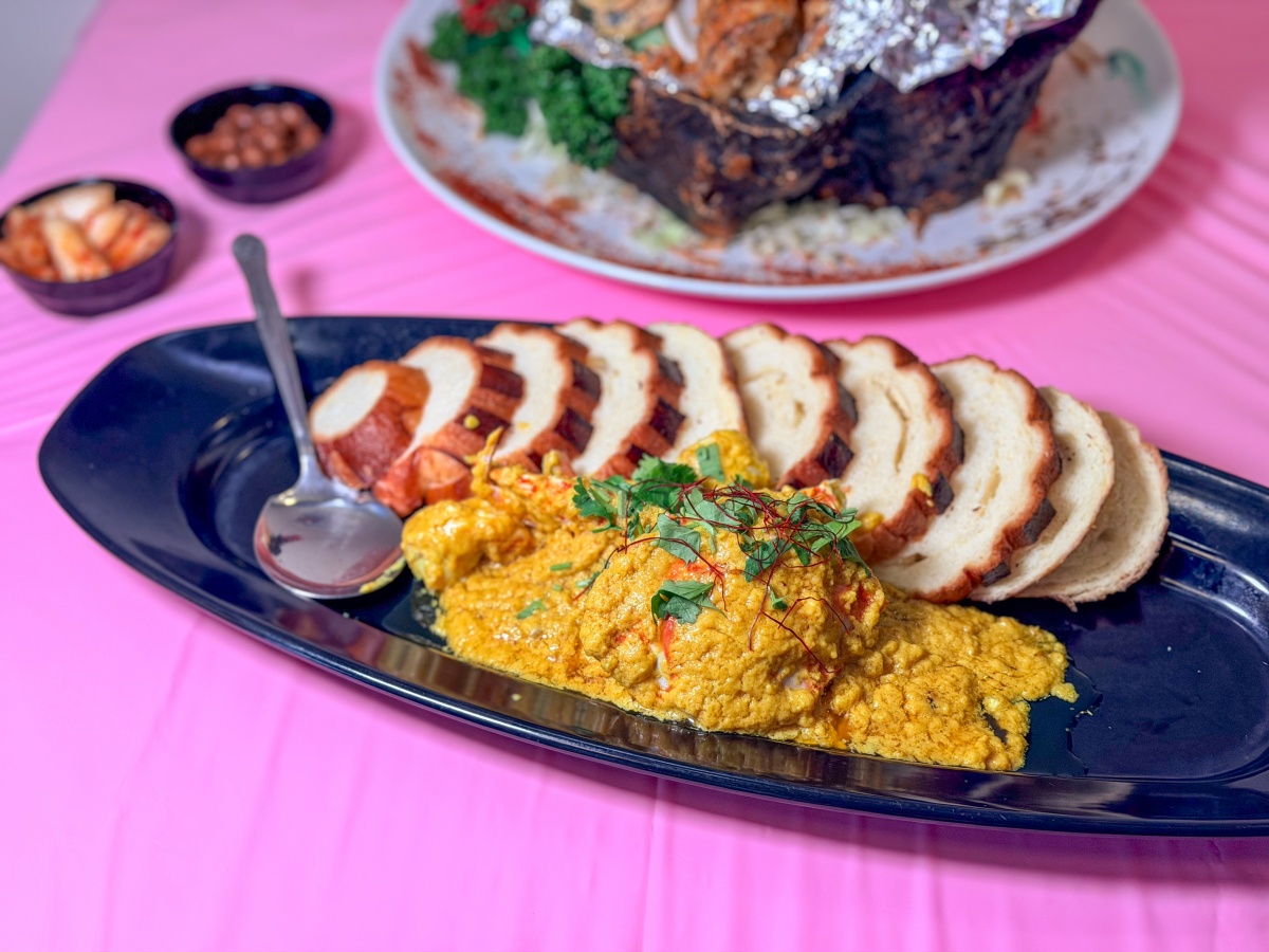 ❤美食分享❤【蟹老闆活海鮮】烏石港推薦海鮮餐廳｜好友餞行的那桌在地海味