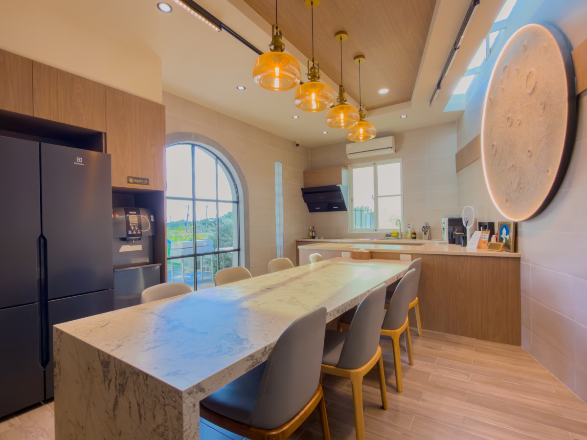 ❤旅宿分享❤【沄玥Villa】獨享國境之眼無邊際泳池｜一邊戲水一邊看日落的恆春夢幻包棟民宿