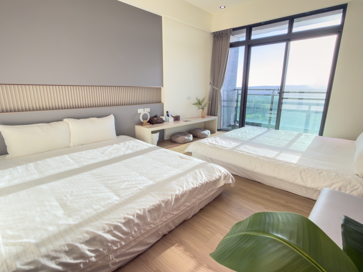 ❤旅宿分享❤【沄玥Villa】獨享國境之眼無邊際泳池｜一邊戲水一邊看日落的恆春夢幻包棟民宿