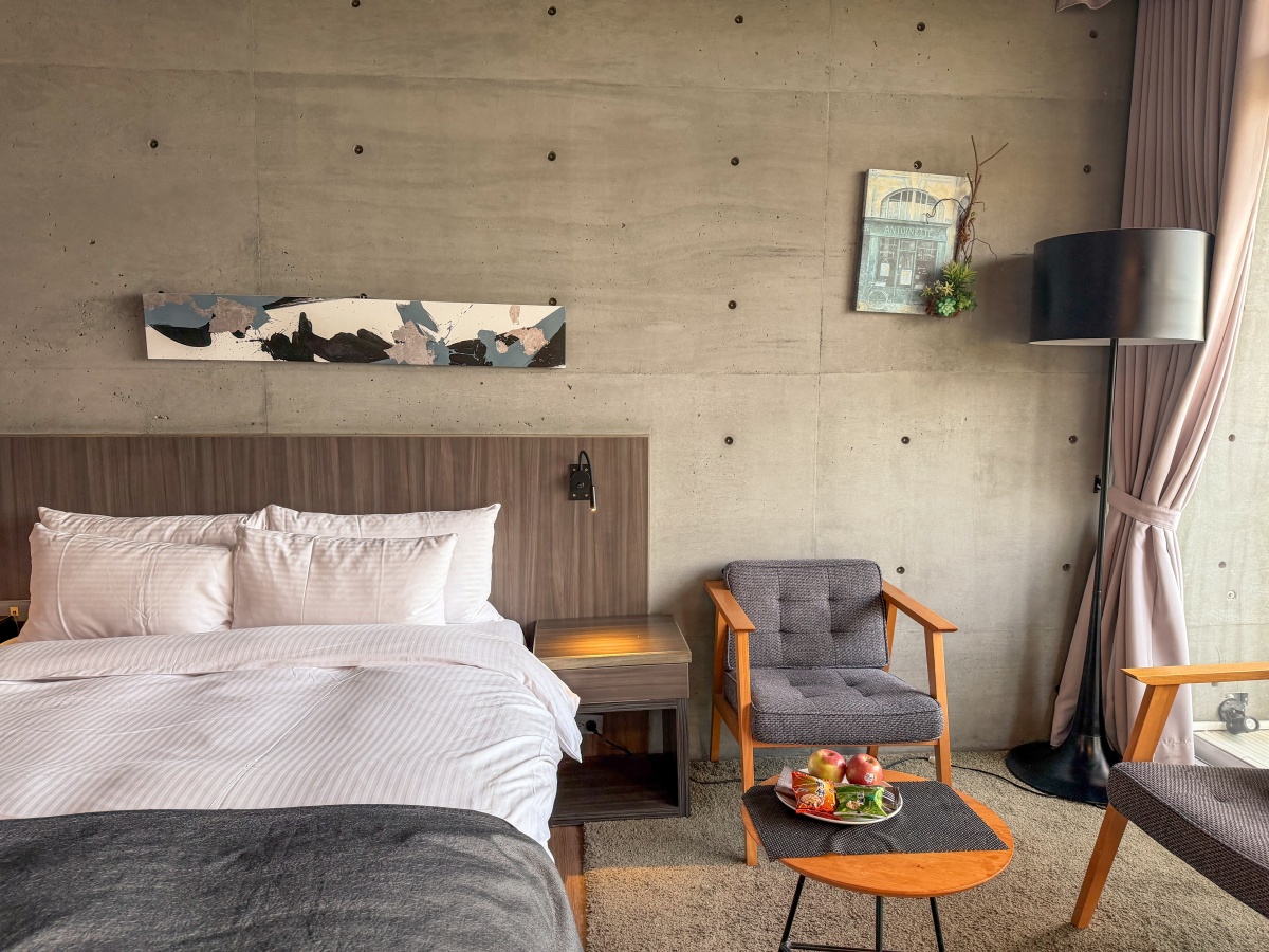 ❤旅宿分享❤【華山觀止一泊二食】住進雲霧與風月之間|清水模玻璃屋、觀景豪華套房、山景夜景與精緻套餐 - 第15張圖 ❤旅宿分享❤【華山觀止一泊二食】住進雲霧與風月之間|清水模玻璃屋、觀景豪華套房、山景夜景與精緻套餐