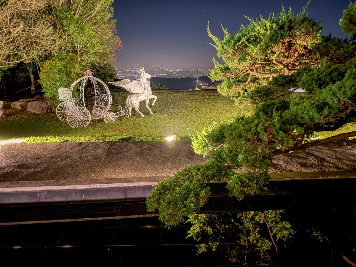 ❤旅宿分享❤【華山觀止一泊二食】住進雲霧與風月之間|清水模玻璃屋、觀景豪華套房、山景夜景與精緻套餐 - 第53張圖 ❤旅宿分享❤【華山觀止一泊二食】住進雲霧與風月之間|清水模玻璃屋、觀景豪華套房、山景夜景與精緻套餐