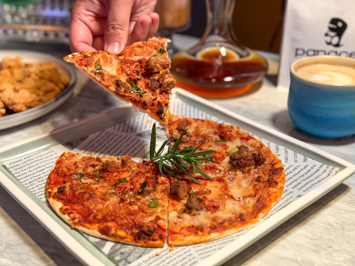 ❤美食分享❤【龍火 Panacea Cafe 新莊宏匯廣場】全台唯一 Coffee Raves 咖啡館｜日咖夜酒 × 黑蒜料理 × 精品咖啡一次體驗