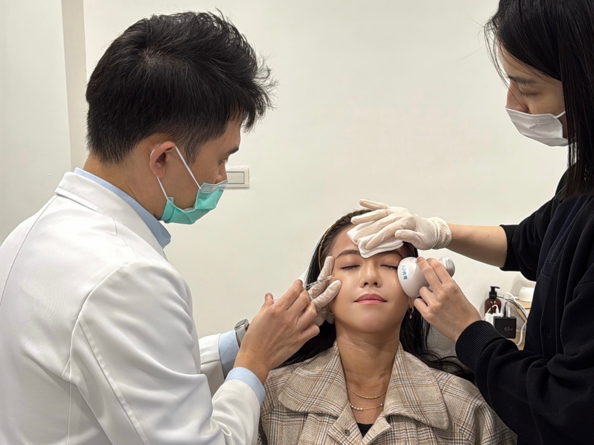 ❤肉毒療程分享❤ 輕齡小資美學診所