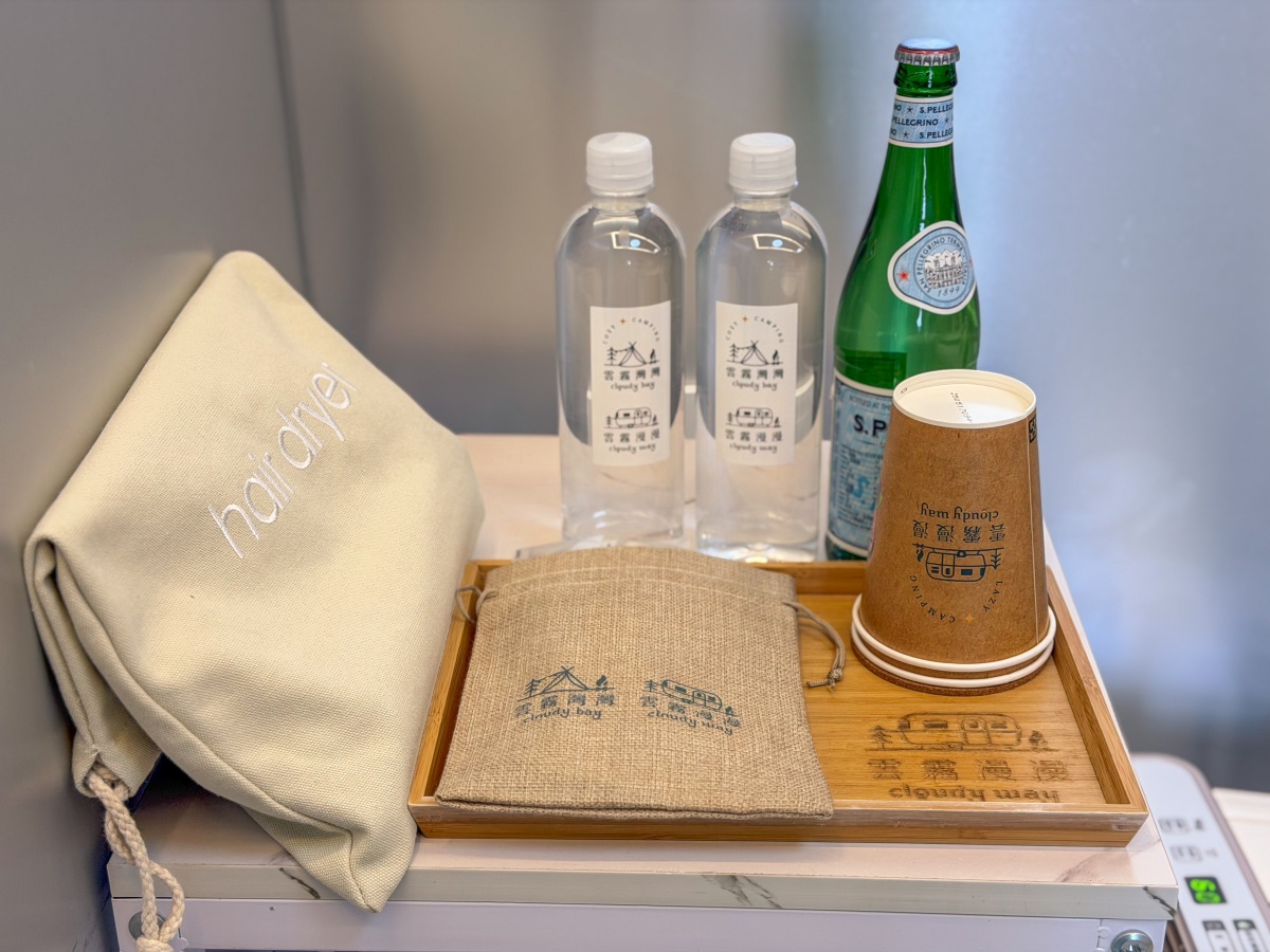 ❤旅宿分享❤【雲霧漫漫】苗栗懶人露營車住宿｜一泊四食、雲海山景全收錄