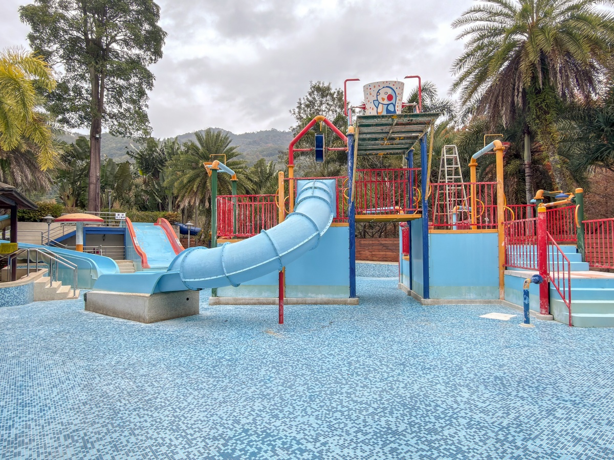 ❤旅宿分享❤【會來尖石溫泉渡假村】新竹尖石露營車推薦｜被落羽松包圍的懶人露營車，在森林裡醒來再去泡溫泉