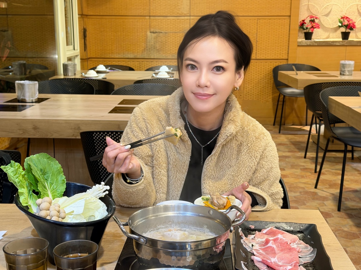 ❤旅宿分享❤【會來尖石溫泉渡假村】新竹尖石露營車推薦｜被落羽松包圍的懶人露營車，在森林裡醒來再去泡溫泉