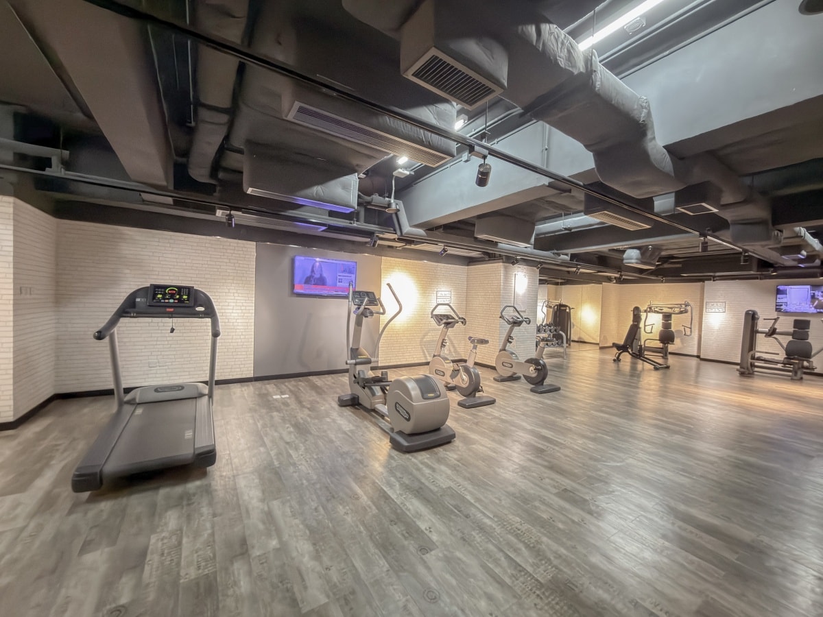 ❤旅宿分享❤【香港屯門貝爾特酒店 Pentahotel】 香港屯門住宿推薦｜工業風型格酒店 × 港珠澳大橋樞紐 × 商務與生活感完美平衡