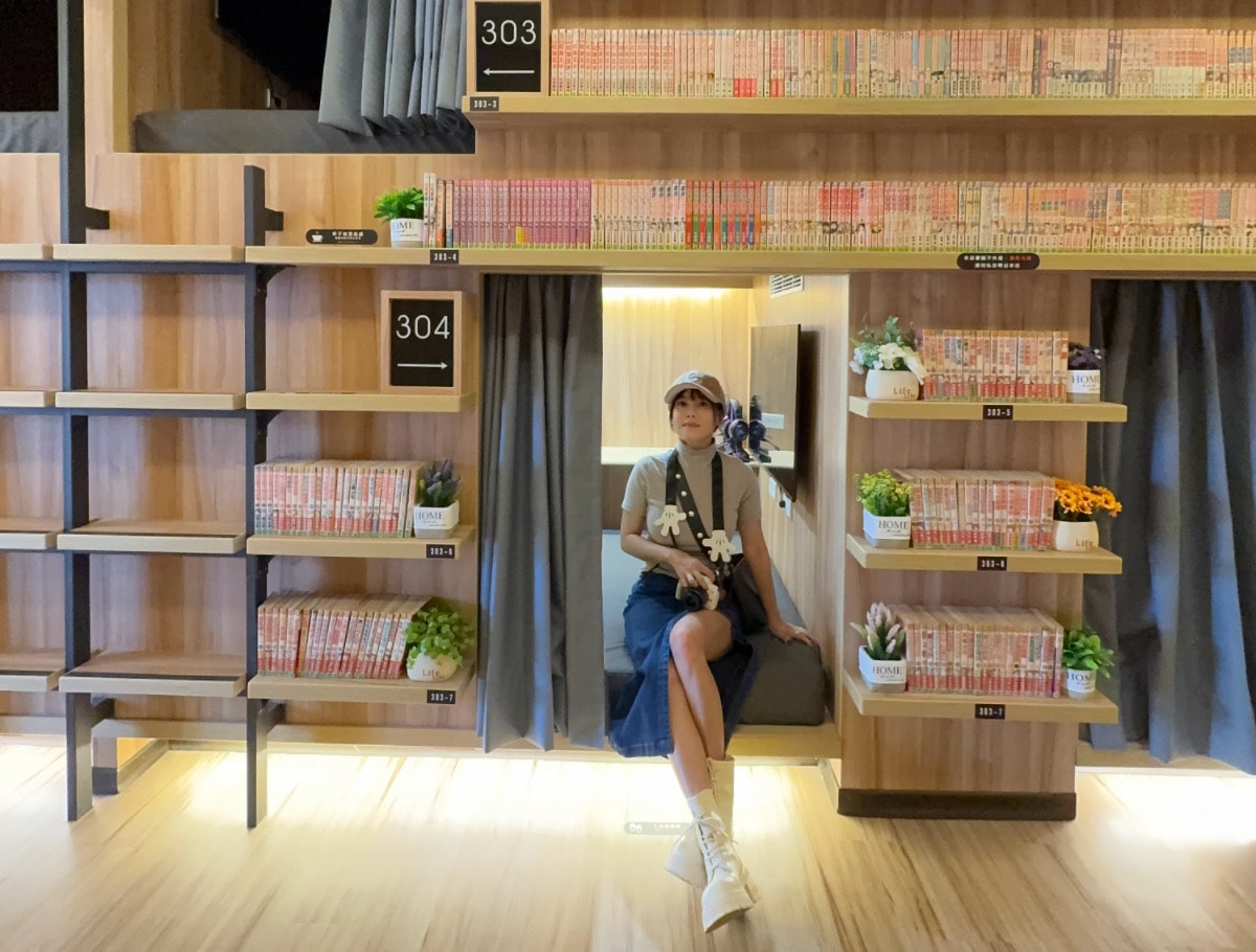 【保國衛民|漫畫包廂.共享空間.高雄九如店】高雄包廂漫畫店推薦。火車站附近漫畫包廂,獨立包廂計時制、安靜不被打擾 - 第10張圖 【保國衛民|漫畫包廂.共享空間.高雄九如店】高雄包廂漫畫店推薦。火車站附近漫畫包廂,獨立包廂計時制、安靜不被打擾