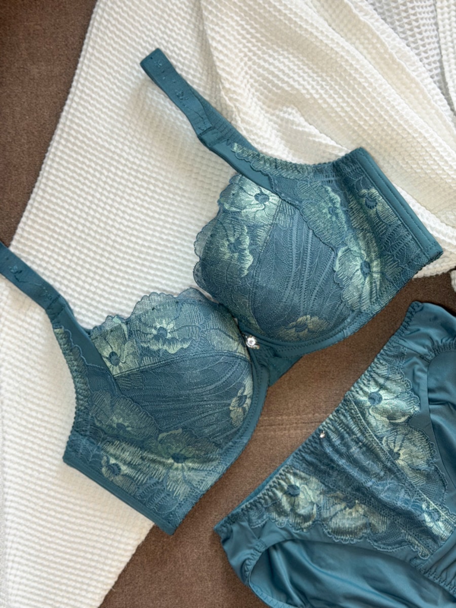❤產品分享❤【依夢內衣】奈米涼感機能內衣實穿分享｜夏天不悶不黏的秘密