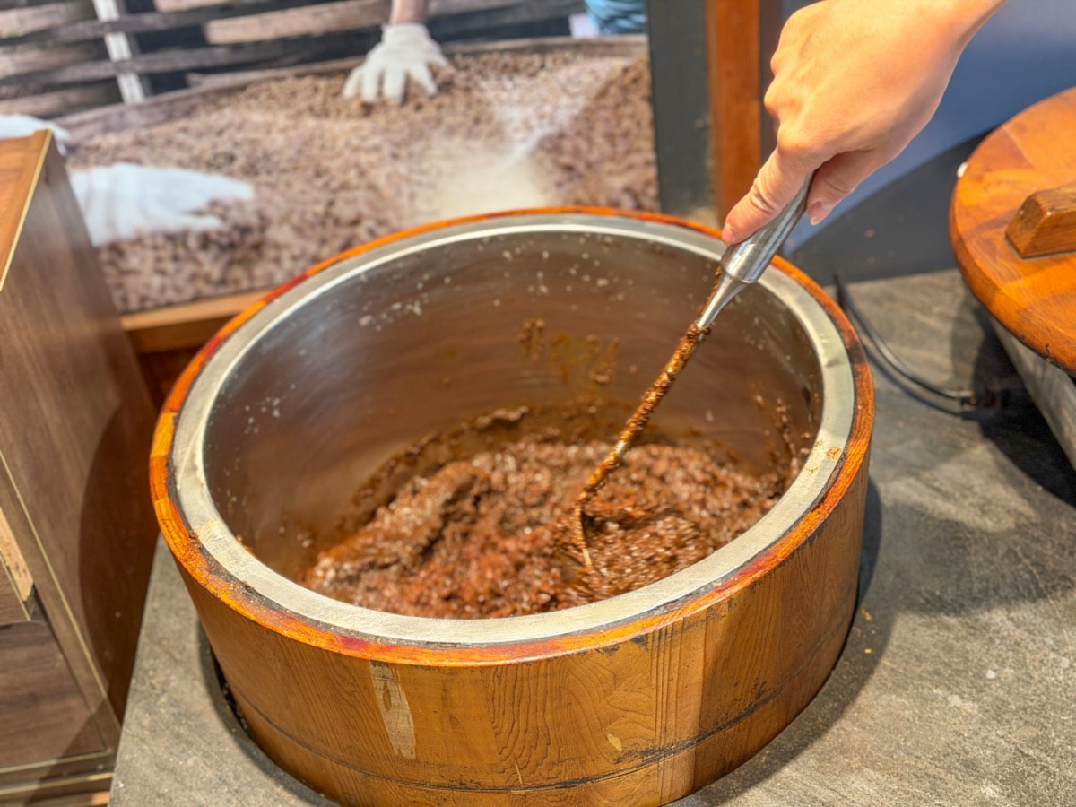 ❤產品分享❤ 【新味醬油食品工廠】傳承近百年的古法釀造，從產地到餐桌的職人滋味（台灣百大伴手禮）