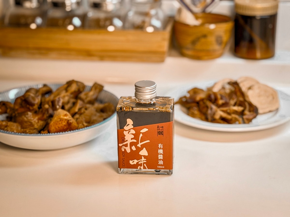 ❤產品分享❤ 【新味醬油食品工廠】傳承近百年的古法釀造，從產地到餐桌的職人滋味（台灣百大伴手禮）
