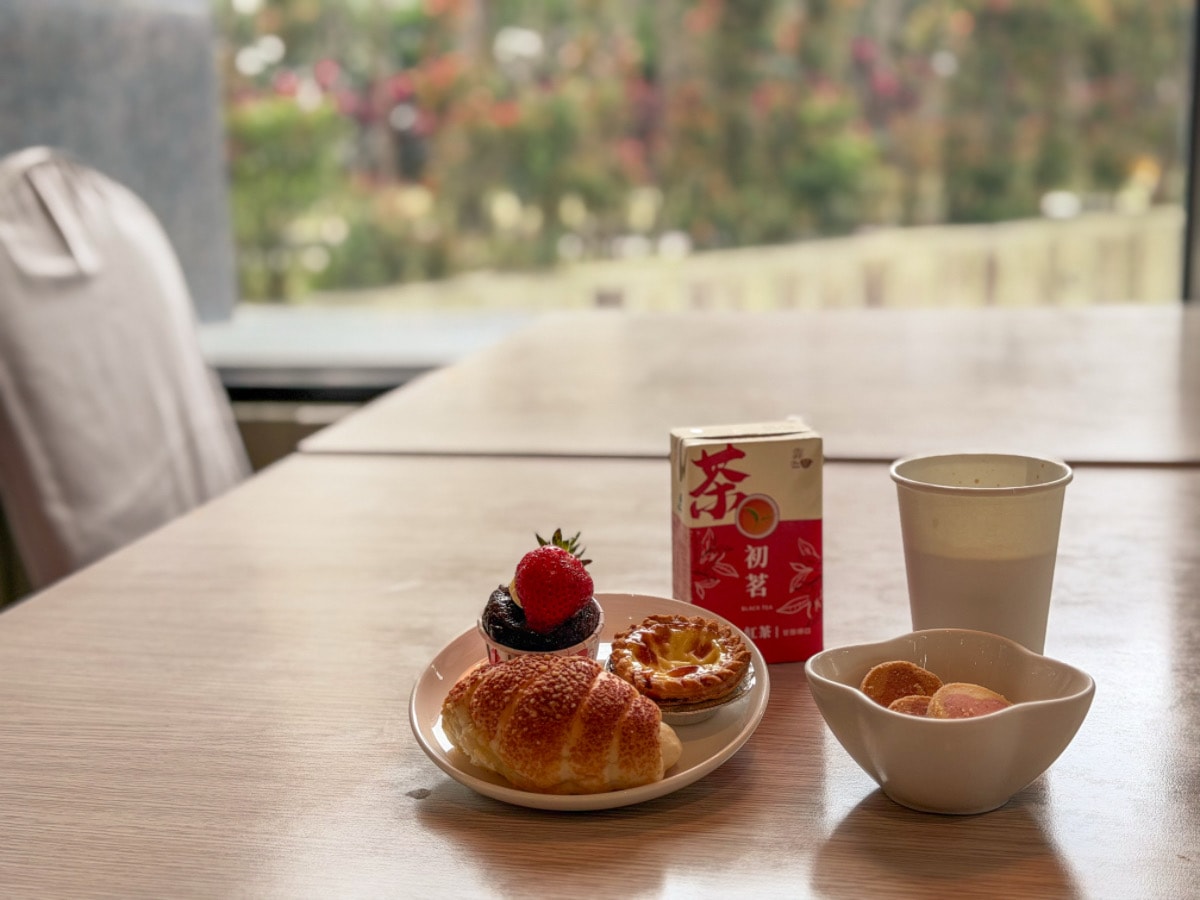 ❤旅宿分享❤【村却國際溫泉酒店】宜蘭羅東五星級溫泉飯店推薦｜（限時開團：一泊二食專案 2大送2小）270度百萬夜景 × 雙湯溫泉客房 × 星空酒吧微醺之夜