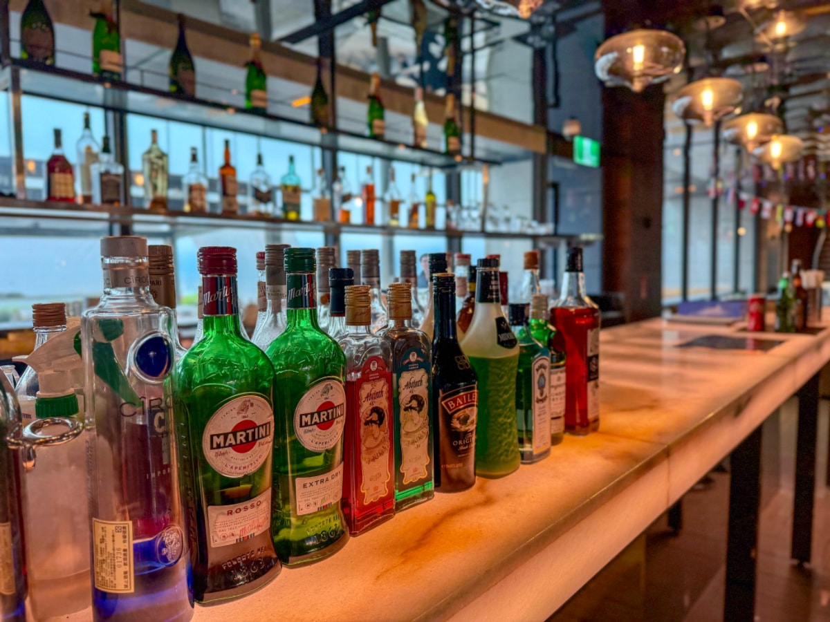 ❤旅宿分享❤【村却國際溫泉酒店】宜蘭羅東五星級溫泉飯店推薦｜（限時開團：一泊二食專案 2大送2小）270度百萬夜景 × 雙湯溫泉客房 × 星空酒吧微醺之夜