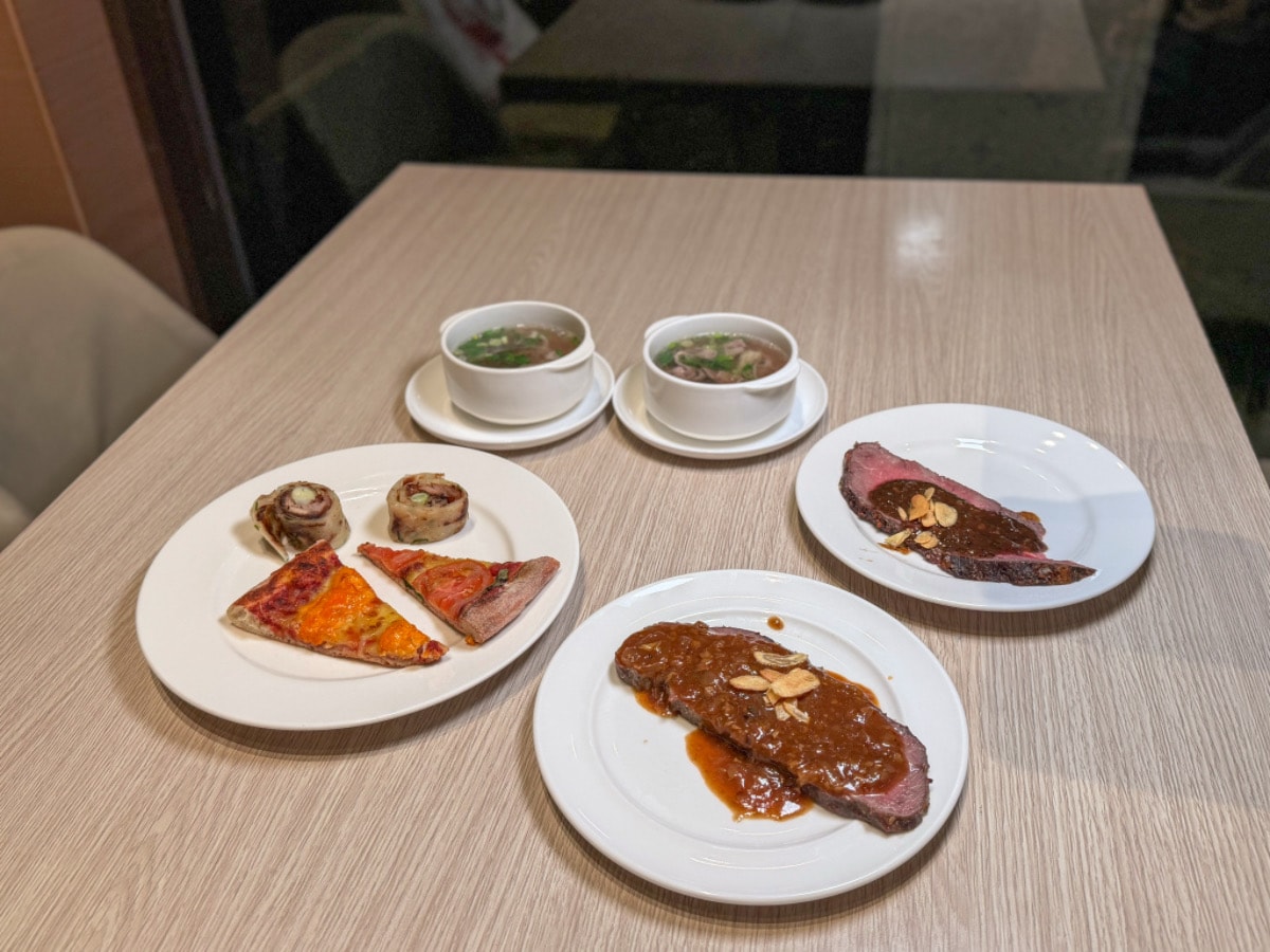 ❤旅宿分享❤【村却國際溫泉酒店】宜蘭羅東五星級溫泉飯店推薦｜（限時開團：一泊二食專案 2大送2小）270度百萬夜景 × 雙湯溫泉客房 × 星空酒吧微醺之夜