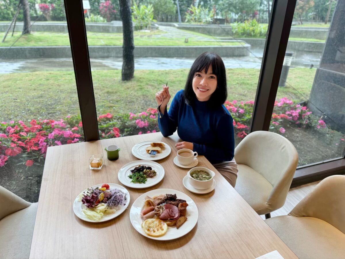 ❤旅宿分享❤【村却國際溫泉酒店】宜蘭羅東五星級溫泉飯店推薦｜（限時開團：一泊二食專案 2大送2小）270度百萬夜景 × 雙湯溫泉客房 × 星空酒吧微醺之夜
