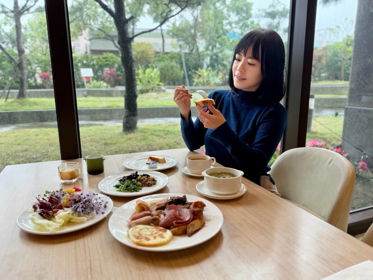 ❤旅宿分享❤【村却國際溫泉酒店】宜蘭羅東五星級溫泉飯店推薦｜（限時開團：一泊二食專案 2大送2小）270度百萬夜景 × 雙湯溫泉客房 × 星空酒吧微醺之夜