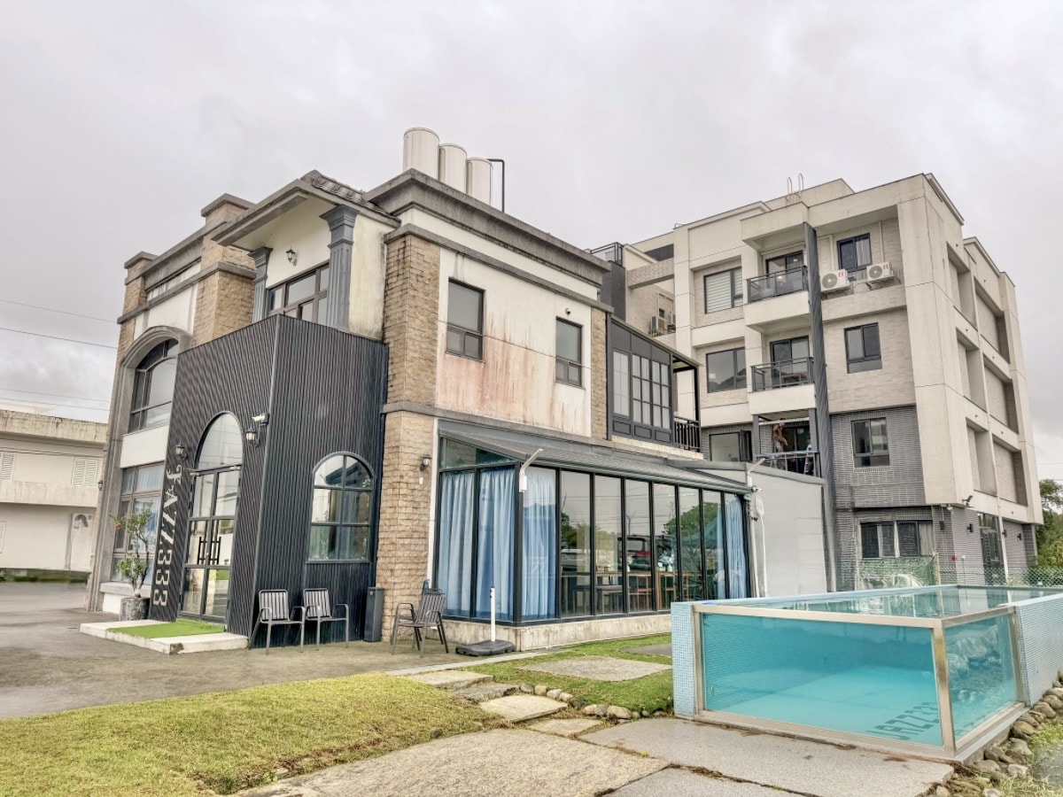❤旅宿分享❤【爵士333 Jazz333 Villa】宜蘭冬山包棟民宿推薦，一天只接一組客人！KTV、泳池、露天浴缸一次擁有的度假Villa