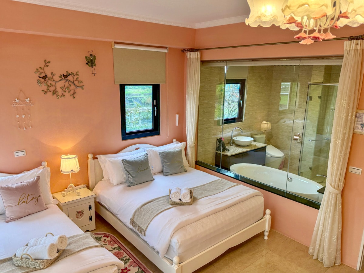 ❤旅宿分享❤【夏米兒Chamuel Villa】宜蘭包棟民宿推薦員山頂級夢幻莊園：充氣城堡、專屬管家、機場接駁+頂級午茶饗宴！
