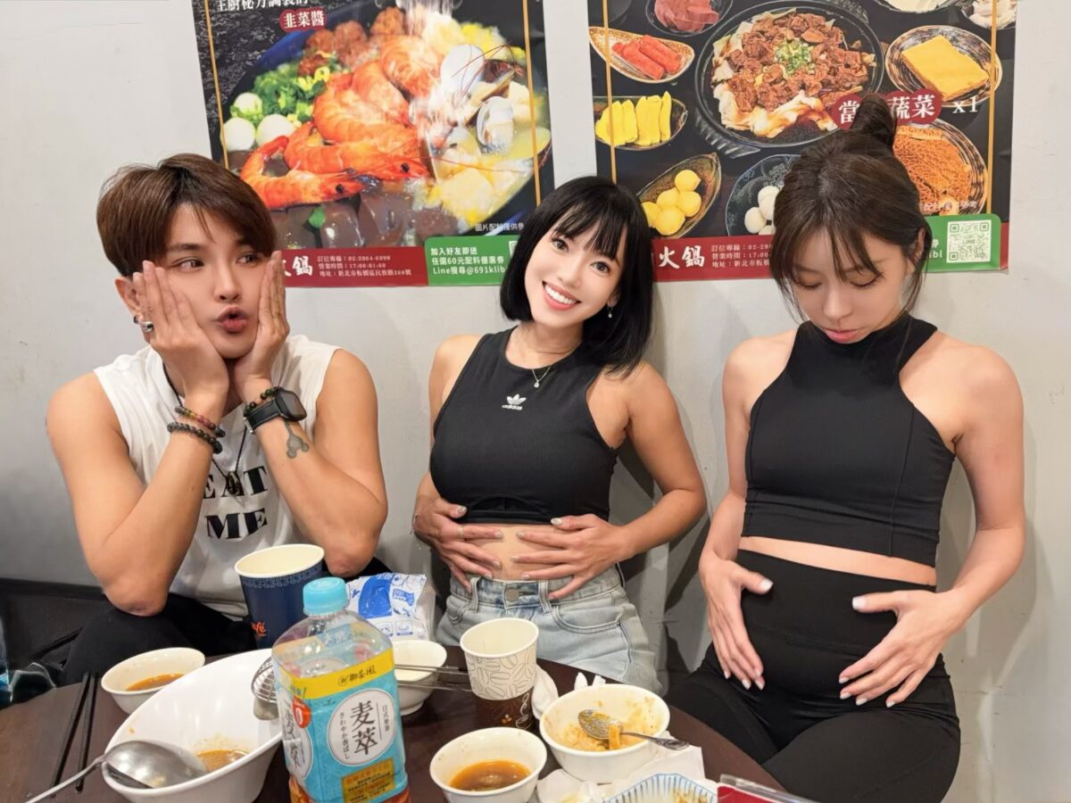 炭火牛肉火鍋推薦｜板橋牛肉火鍋總店食記，湯頭越煮越清澈！
