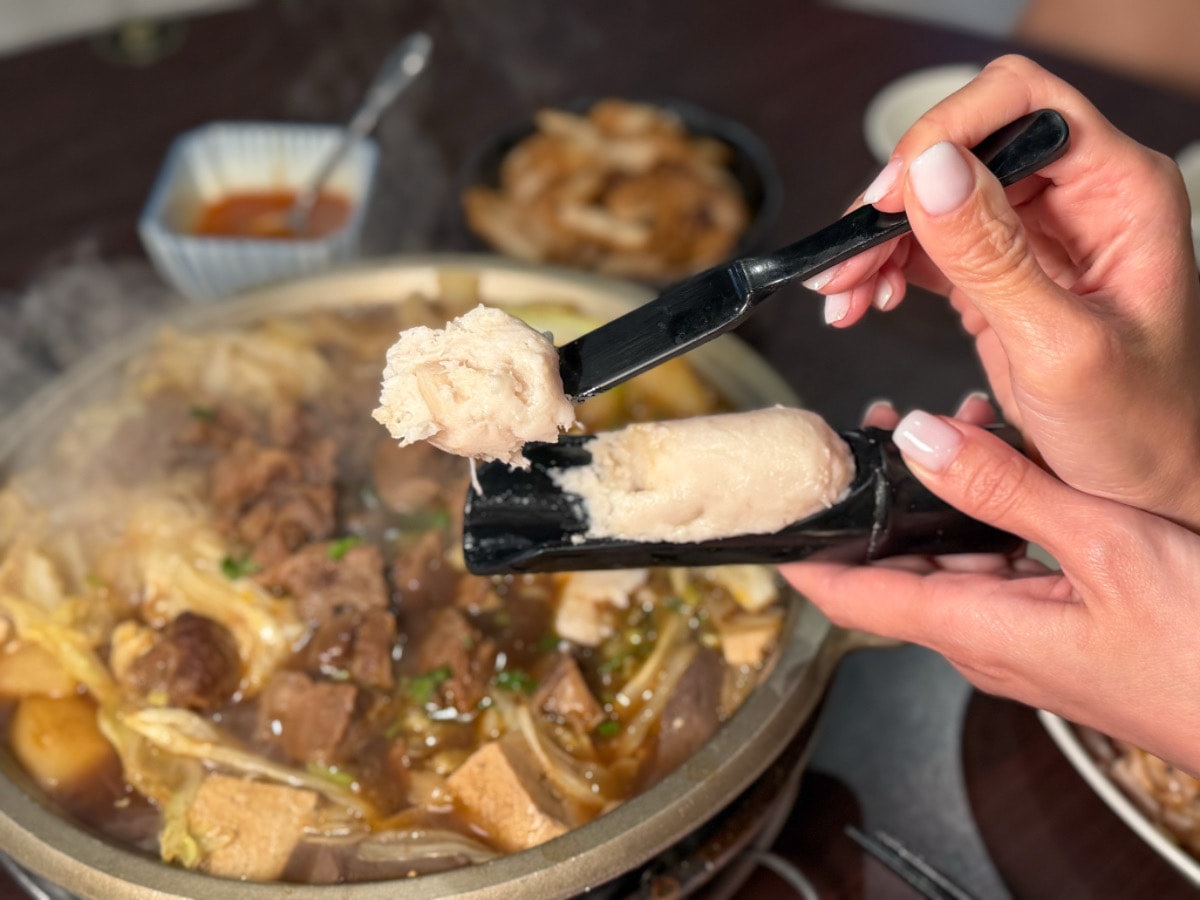 炭火牛肉火鍋推薦｜板橋牛肉火鍋總店食記，湯頭越煮越清澈！