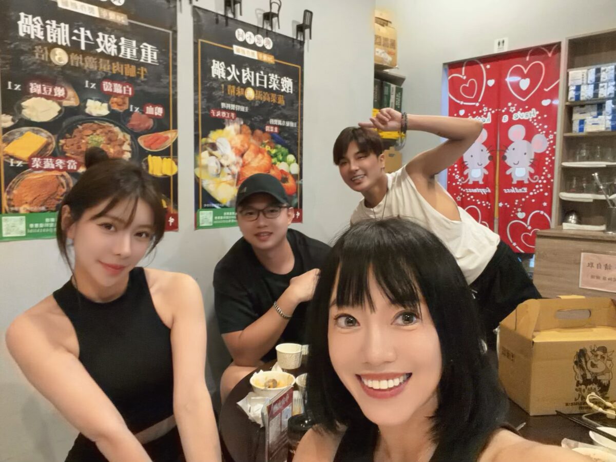 炭火牛肉火鍋推薦｜板橋牛肉火鍋總店食記，湯頭越煮越清澈！