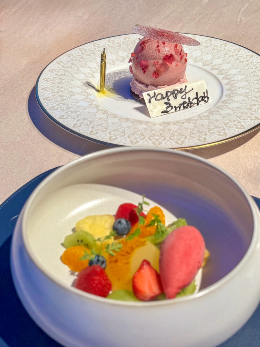 ❤美食分享❤【eoi 極致餐飲】春日綻放 超級特惠午餐｜台北信義區美食全台首間 LED Fine Dining！環遊世界的沉浸式餐飲體驗