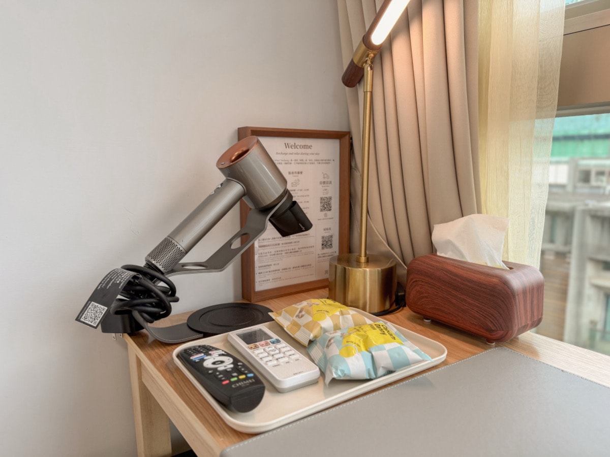 ❤旅宿分享❤【蟬說：旭樹・寓所Hotel Arbol Taichung】台中住宿推薦｜全新開幕城市旅宿！自助入住＋每房獨立陽台，東海商圈旁的質感慢旅