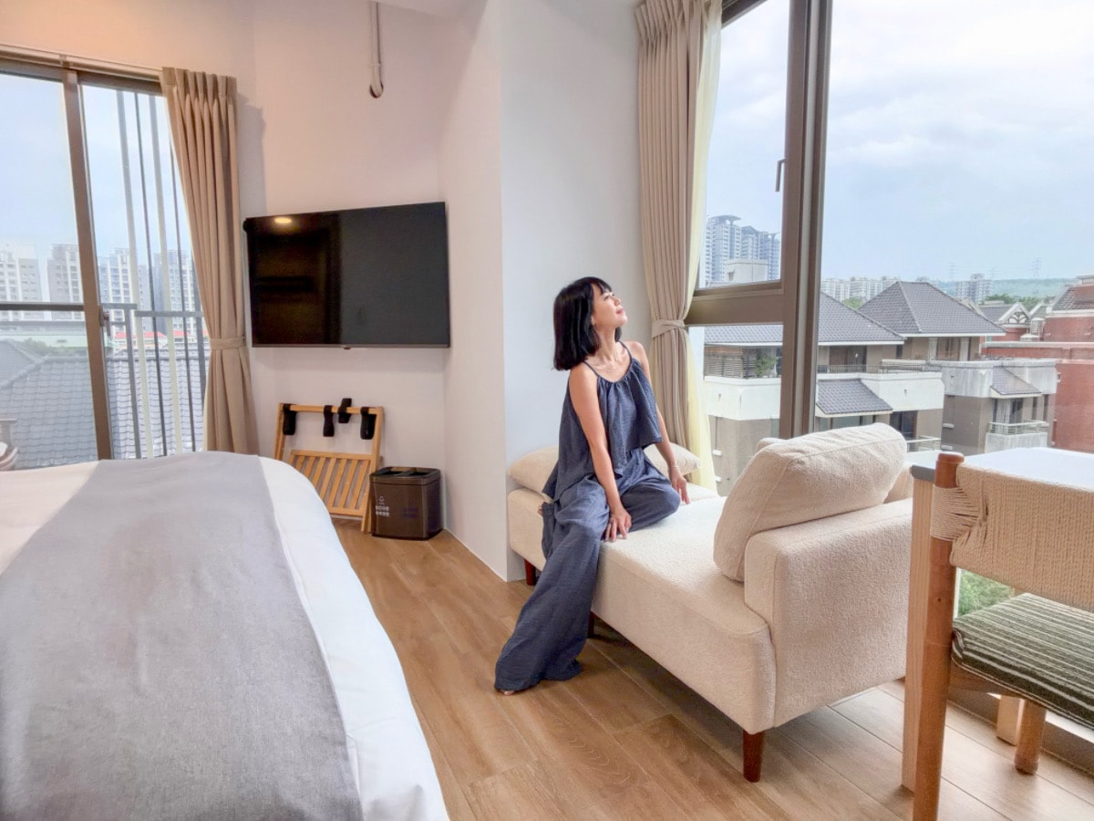 ❤旅宿分享❤【蟬說：旭樹・寓所Hotel Arbol Taichung】台中住宿推薦｜全新開幕城市旅宿！自助入住＋每房獨立陽台，東海商圈旁的質感慢旅