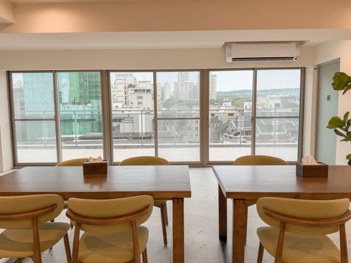 ❤旅宿分享❤【蟬說：旭樹・寓所Hotel Arbol Taichung】台中住宿推薦｜全新開幕城市旅宿！自助入住＋每房獨立陽台，東海商圈旁的質感慢旅