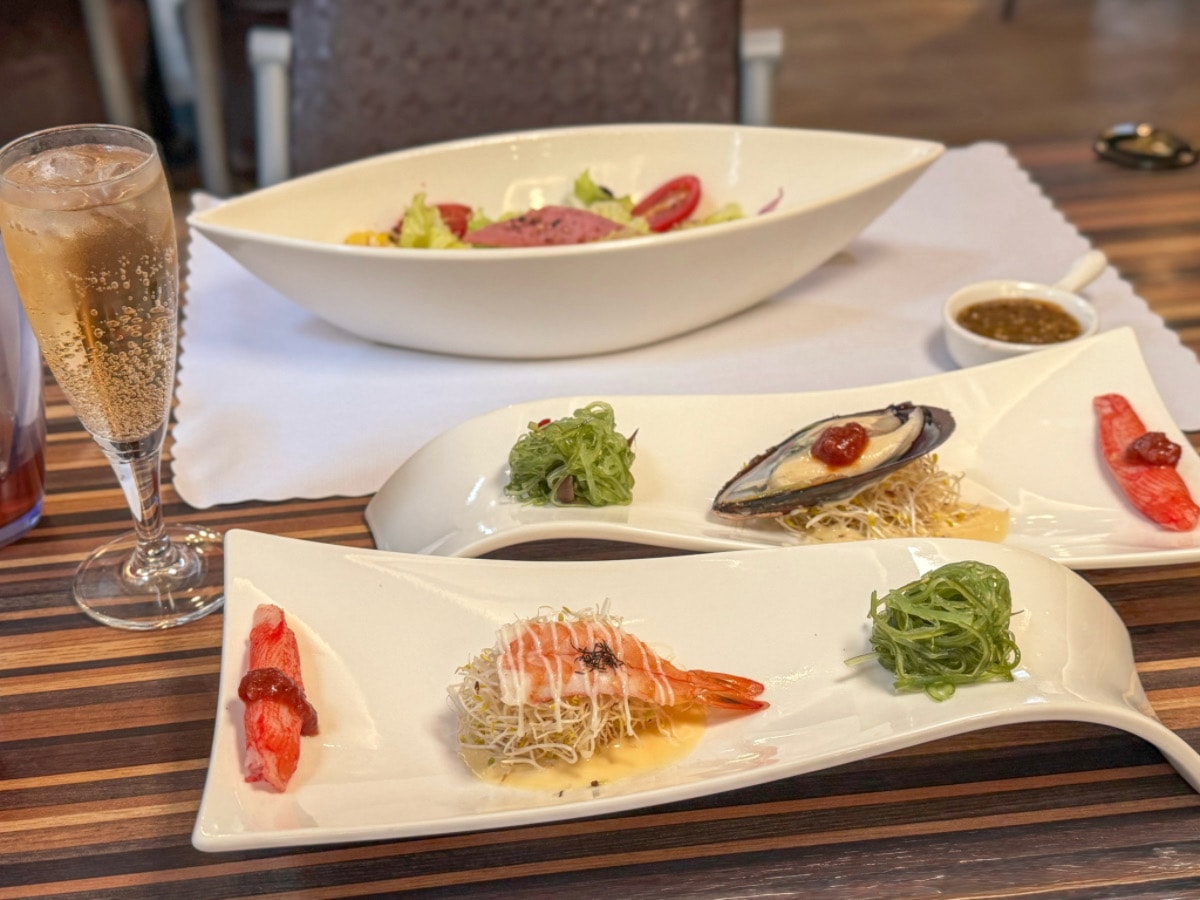 ❤美食分享❤【MIO米歐牛排館】宜蘭在地人激推｜平價牛排推薦，套餐一路吃到甜點，還有特約停車場超方便！
