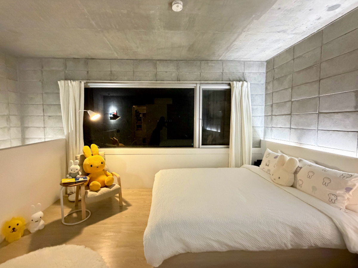 ❤旅宿分享❤【H villa hamahiga】住進沖繩浜比嘉島海邊米菲兔主題房！清水模侘寂風包棟別墅，滿滿miffy細節可愛到瘋掉～