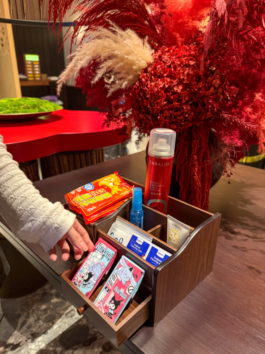 ❤旅宿分享❤【夜泊君亭酒店|成都春熙路太古里店】2026全新開幕!住進高樓層蜀錦夜景房,美甲服務、熊貓茶具與成都早餐都太驚喜 - 第42張圖 ❤旅宿分享❤【夜泊君亭酒店|成都春熙路太古里店】2026全新開幕!住進高樓層蜀錦夜景房,美甲服務、熊貓茶具與成都早餐都太驚喜