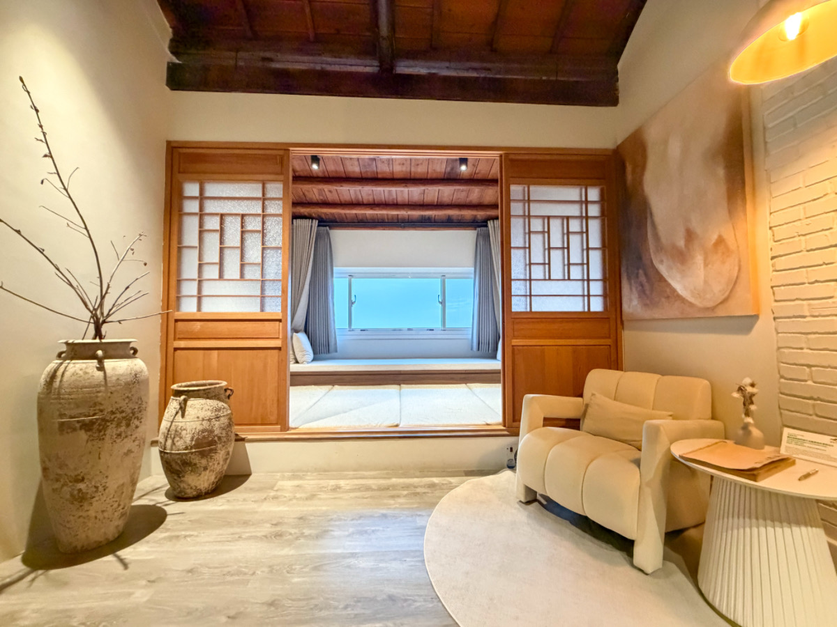 ❤旅宿分享❤【九份金瓜石水湳洞 l 神隱之月 Twilight Moon】住進山海交會的老宅包棟，躺在床上等一場水湳洞日出