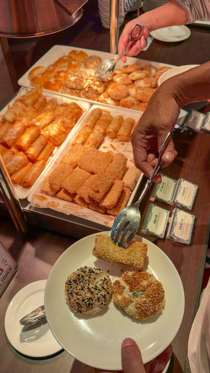 ❤美食分享❤【台北六福萬怡酒店｜飲茶尋飽去】港點吃到飽狂嗑50道，這次尋的不是寶是飽！